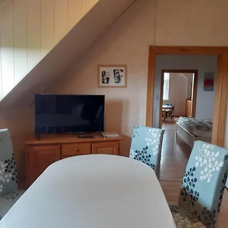 Two Separate Under One Roof Holiday home Trendelburg