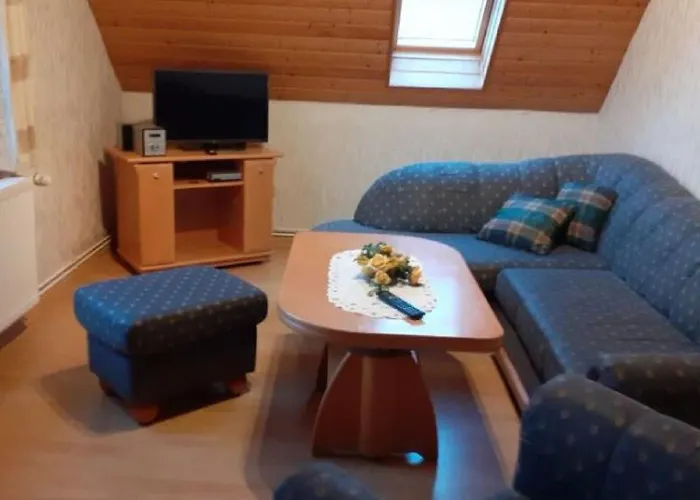 Two Separate Under One Roof * Trendelburg