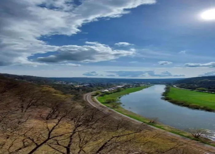 Two Separate Under One Roof بيت للعطل